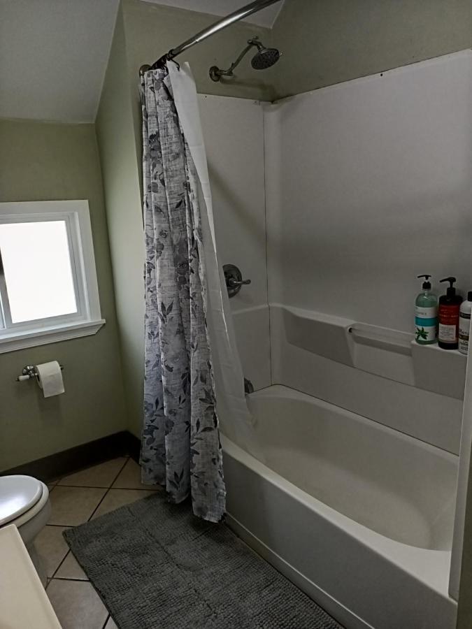 Cozy Updated 3-Br Apartment Near Peace Bridge Buffalo Eksteriør bilde